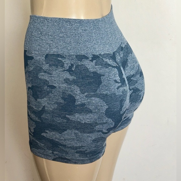 SRUNCH SPORT CAMO SHORTS WOMENS SIZE S - Picture 6 of 10
